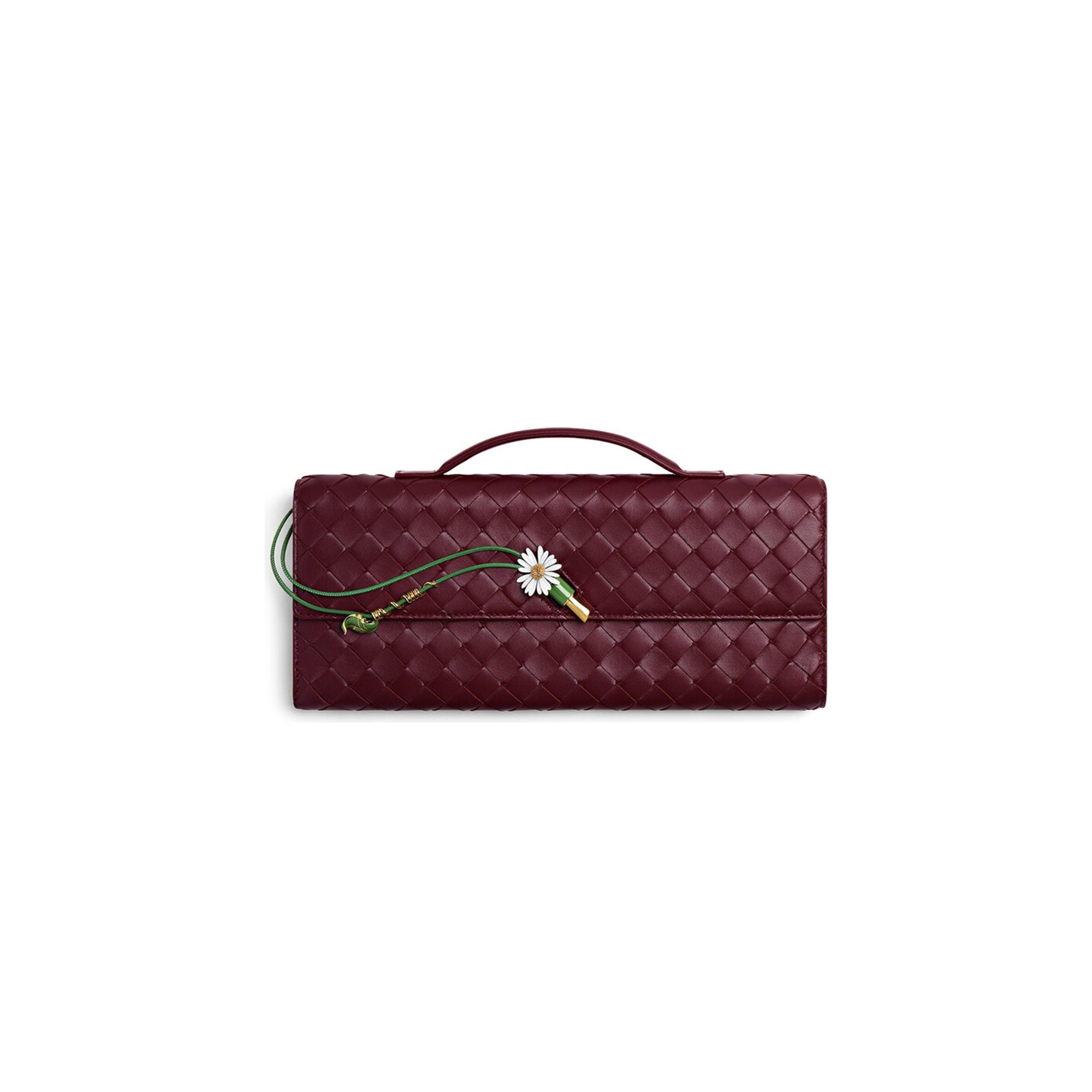 BOTTEGA VENETA LAMBSKIN FLOWER MINAUDIERE CLUTCH BAG 836810 (31*13*3cm)